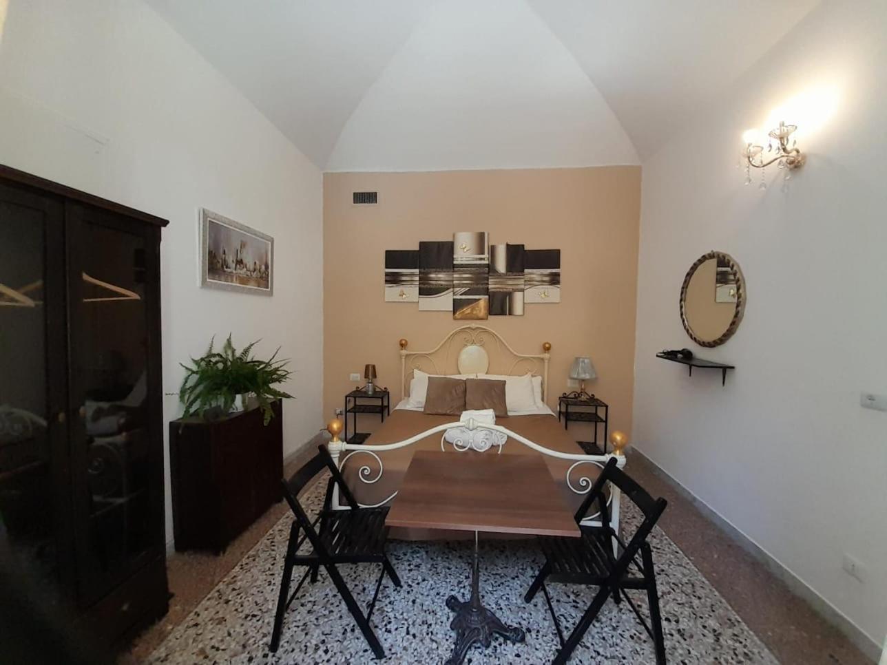 Casa Roma Affittacamere Eksteriør billede