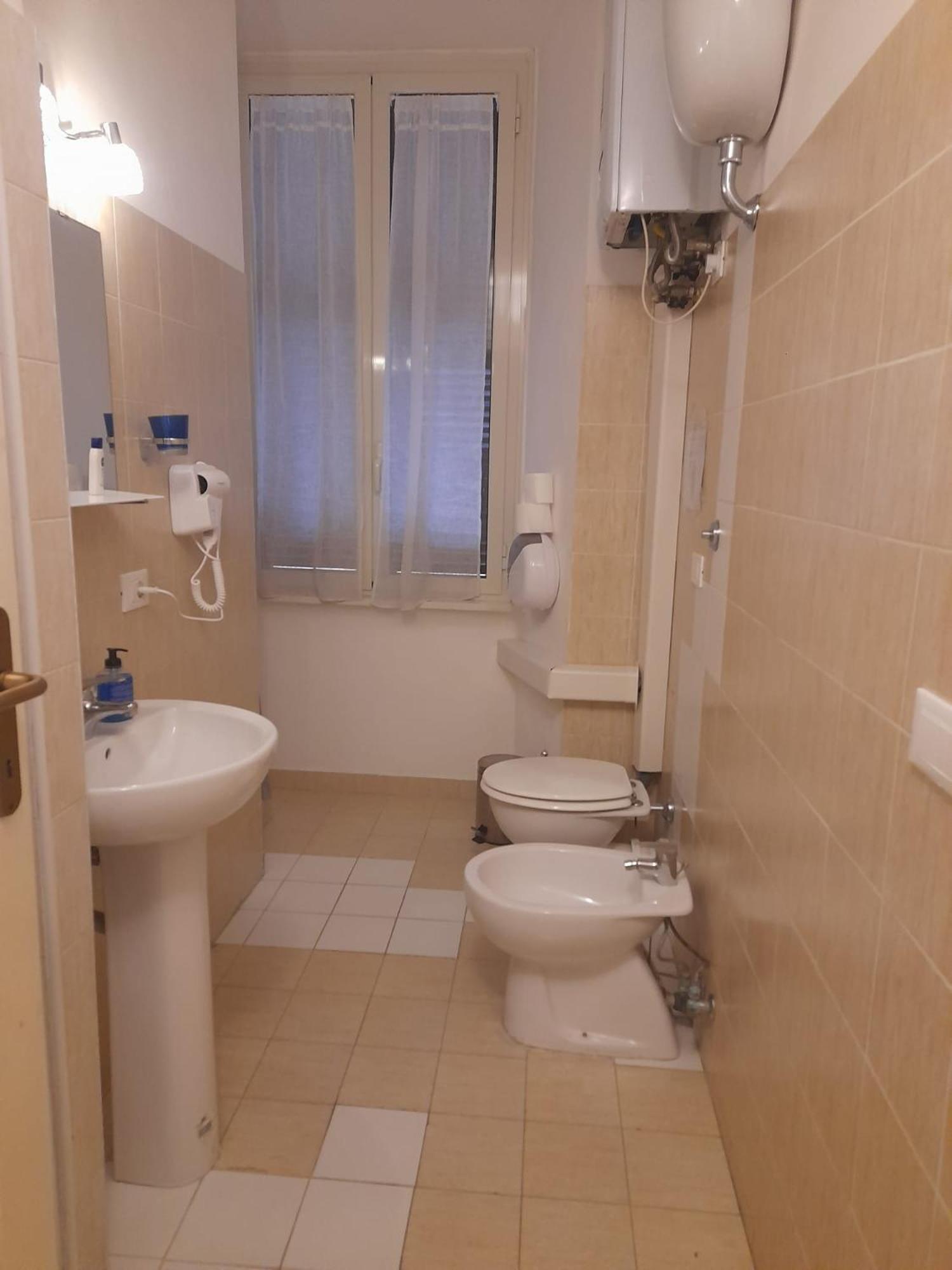 Casa Roma Affittacamere Eksteriør billede